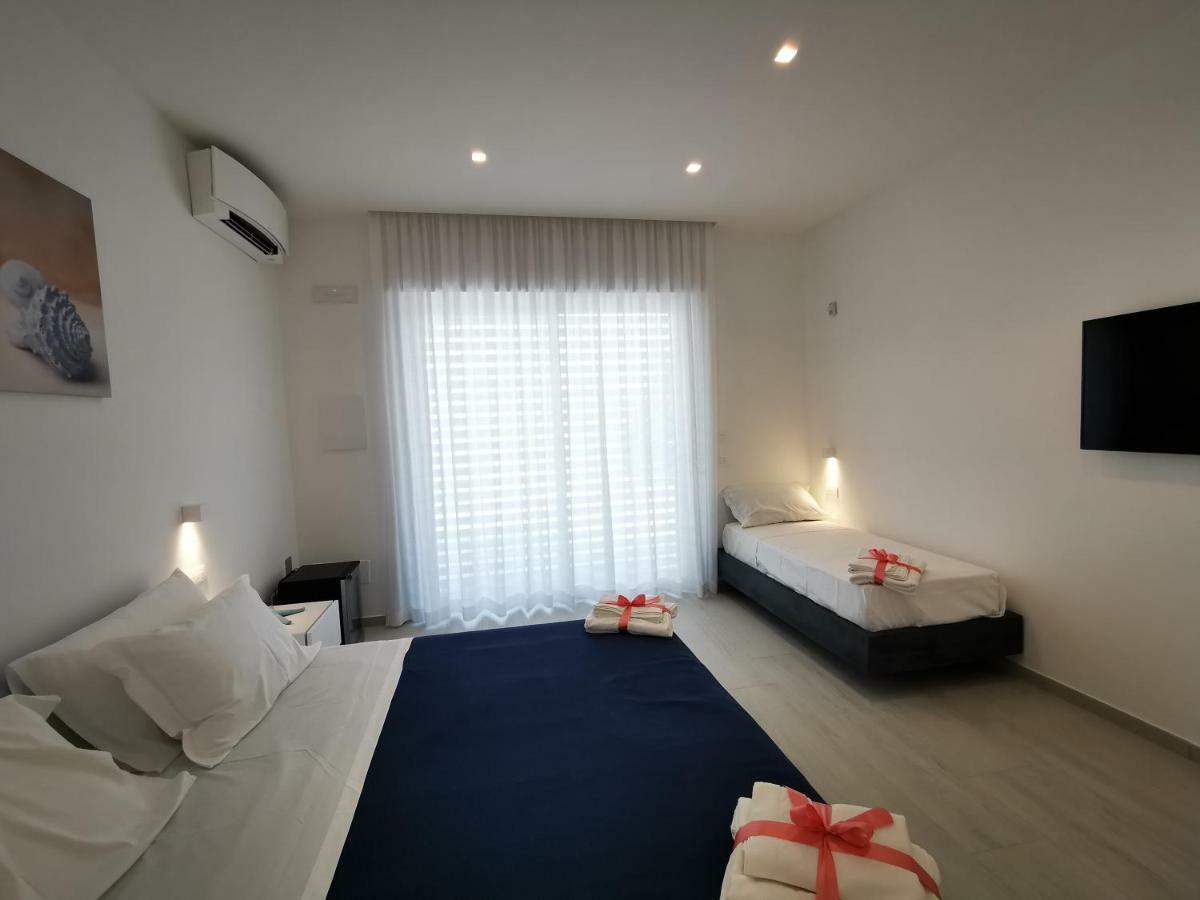 Sunset Bay Bed and Breakfast Torre Suda Buitenkant foto