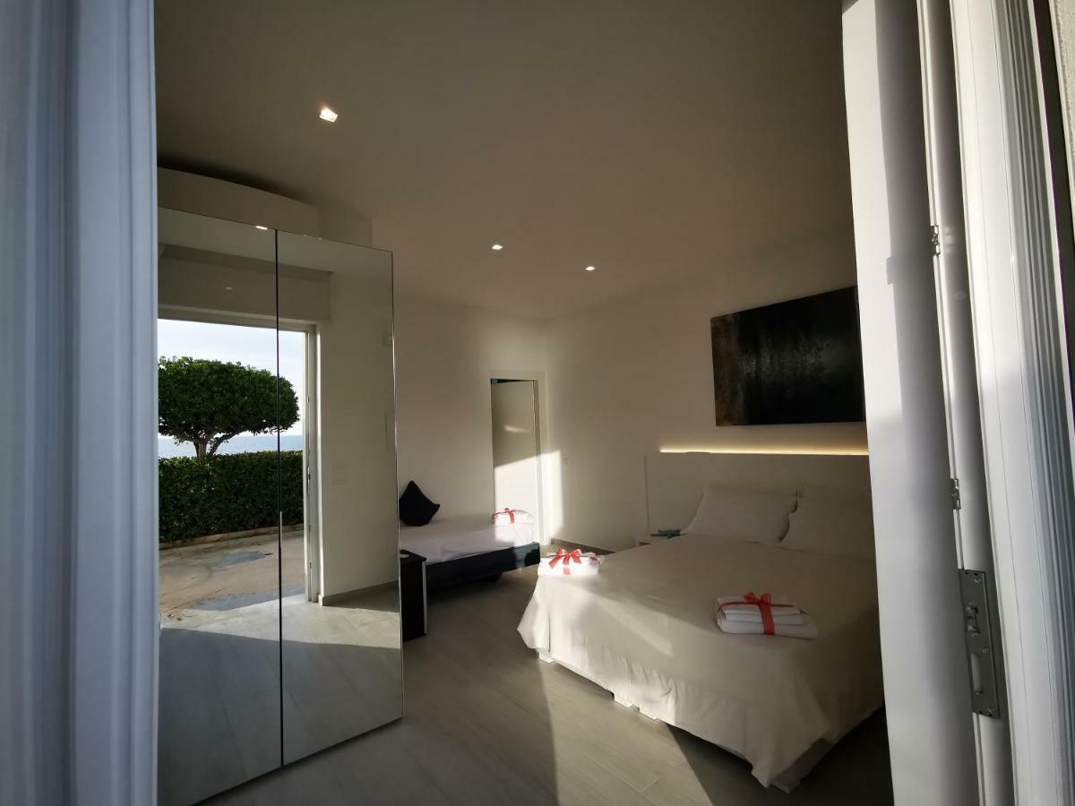 Sunset Bay Bed and Breakfast Torre Suda Buitenkant foto