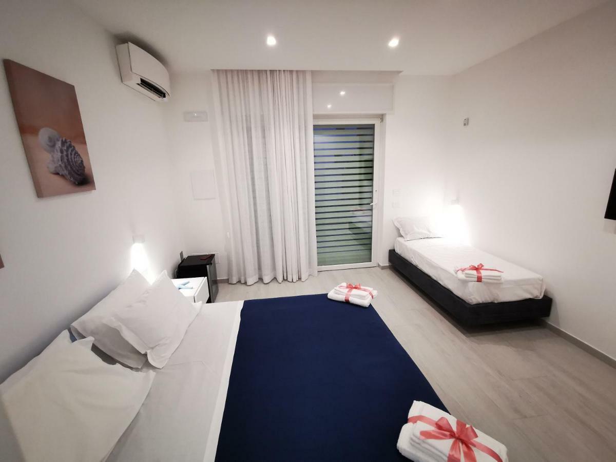 Sunset Bay Bed and Breakfast Torre Suda Buitenkant foto