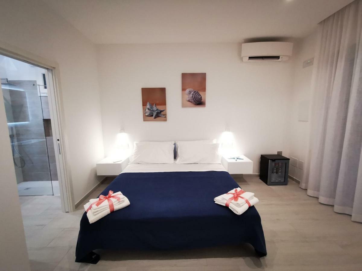 Sunset Bay Bed and Breakfast Torre Suda Buitenkant foto